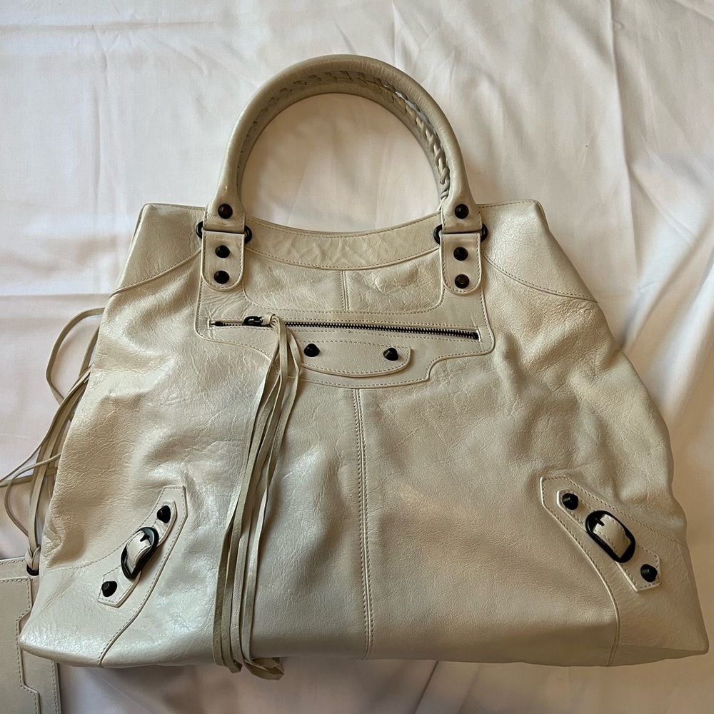 BALENCIAGA Naturel Chevre Leather Brief Tote Bag